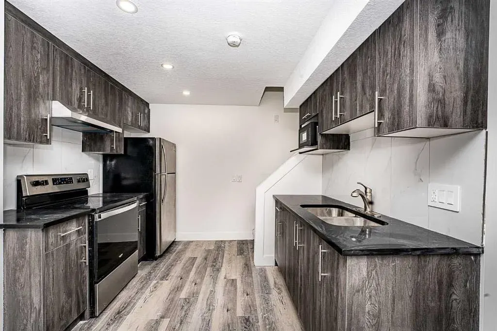 339 Martinbrook Place NE
