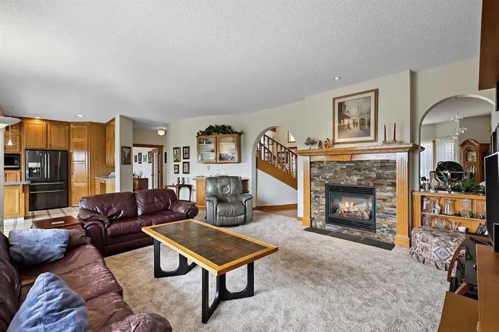 43 Schiller Crescent NW