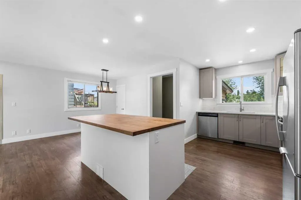 36 Brentwood Drive E
