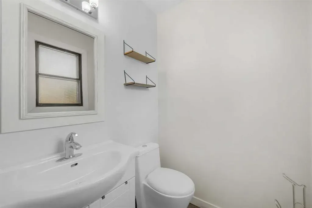 36 Brentwood Drive E