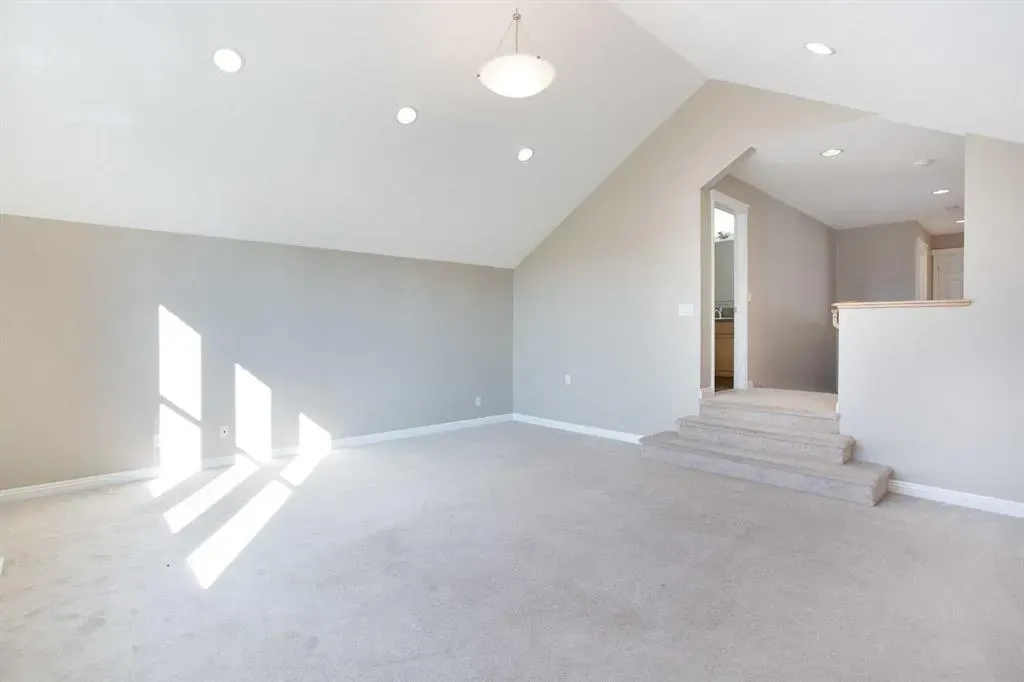 489 Mahogany Court SE