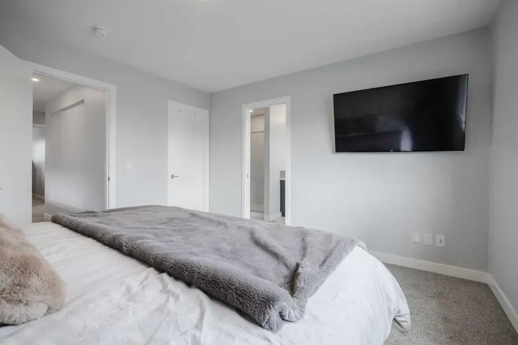 190 Magnolia Square SE