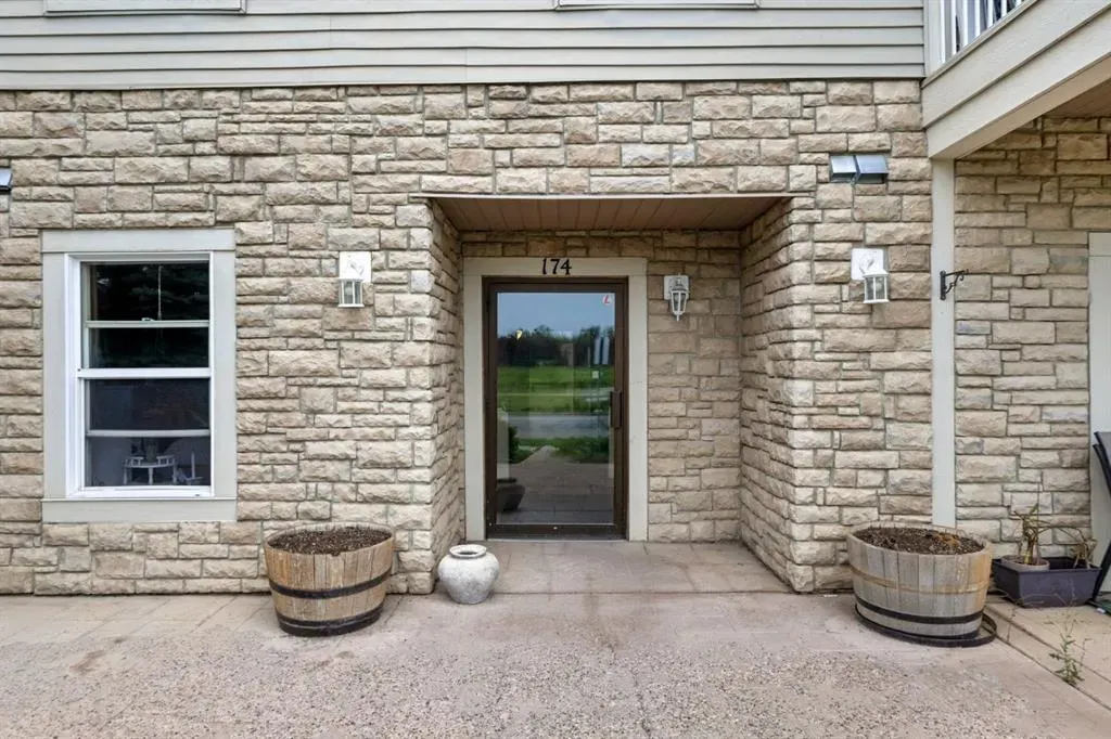 174 N Railway Street, #107