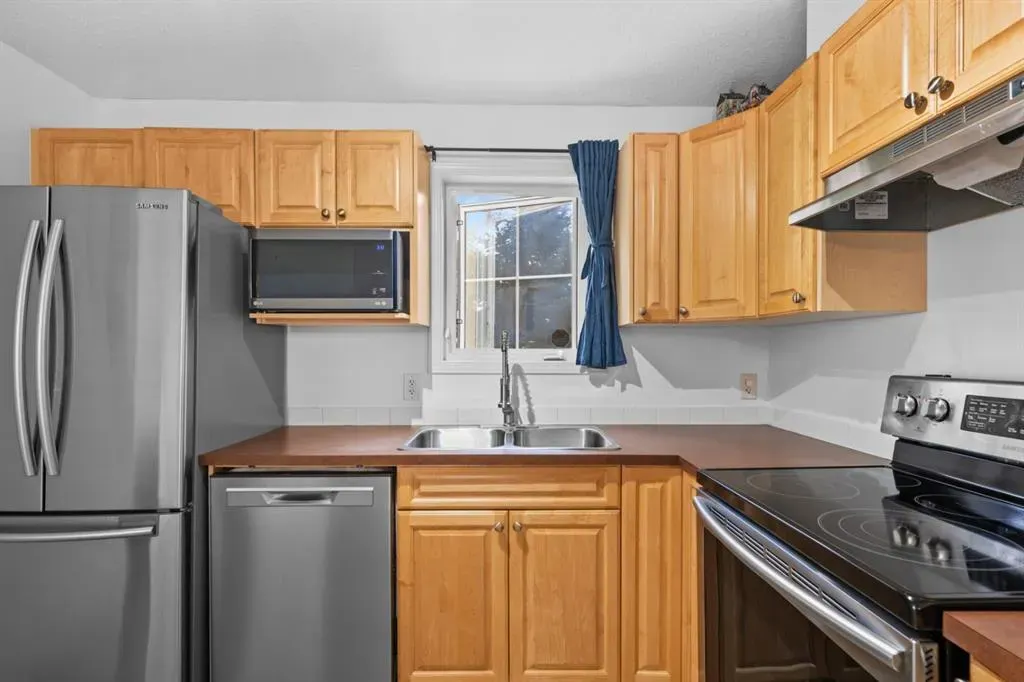 174 N Railway Street, #107