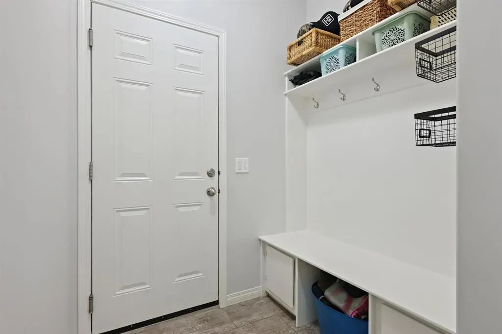 121 Wildrose Green