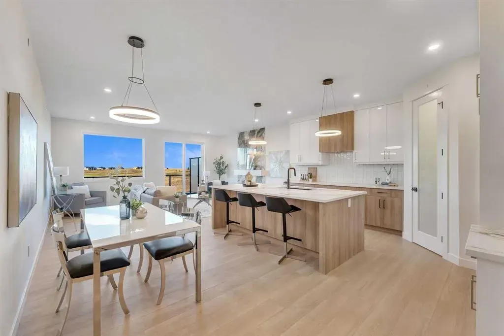 569 Muirfield Crescent