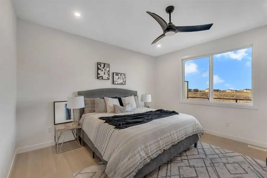 569 Muirfield Crescent