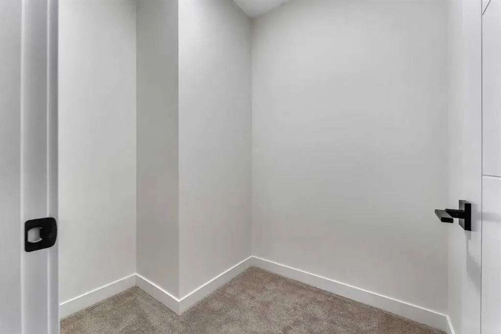 569 Muirfield Crescent