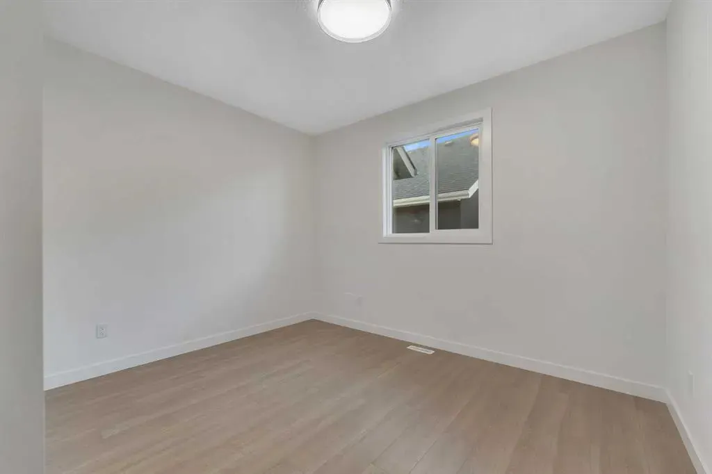 569 Muirfield Crescent