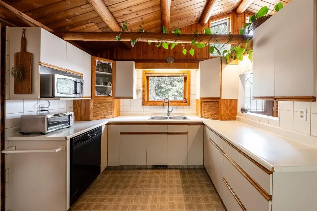 5 Poplar Place