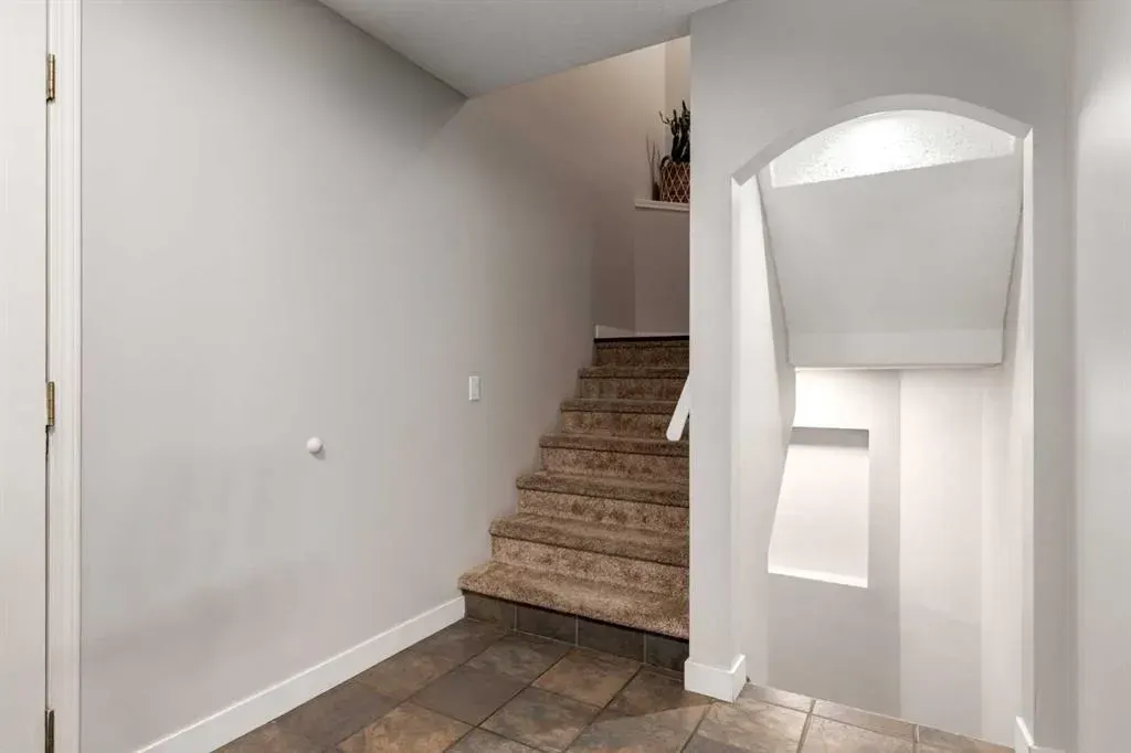 266 BRIDLEWOOD Circle SW