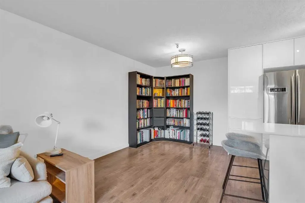 540 18 Avenue SW, #102