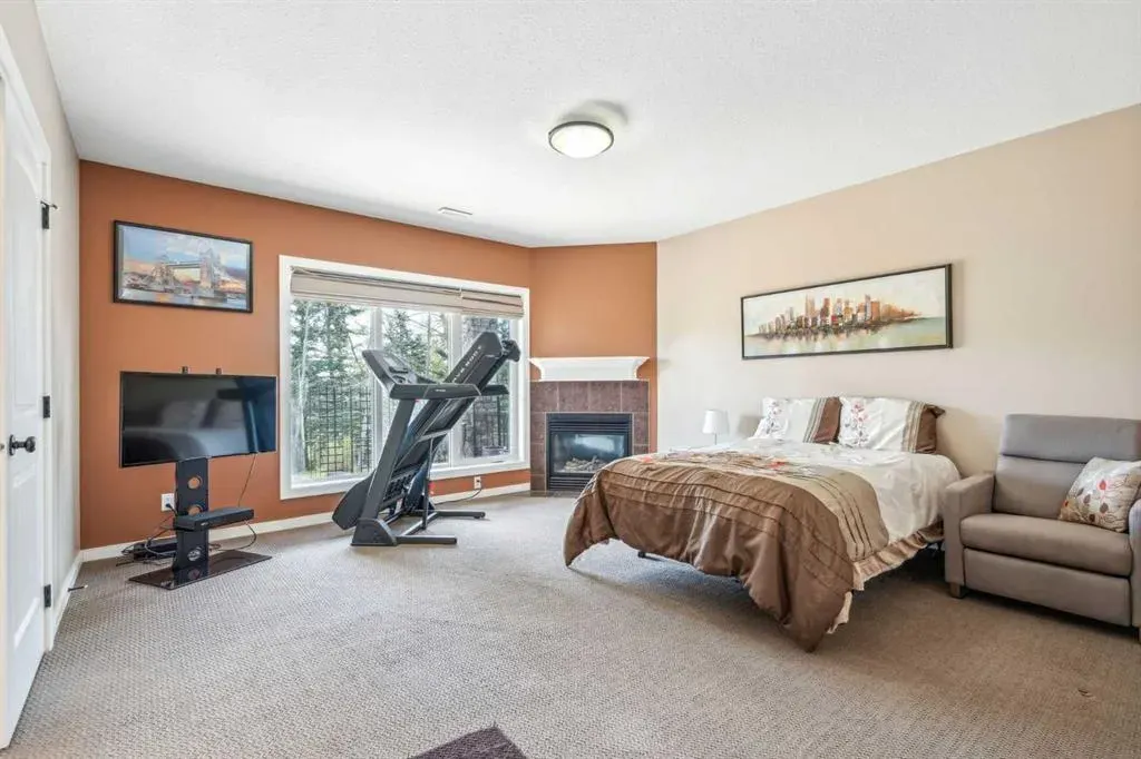 358 Crystal Green Rise
