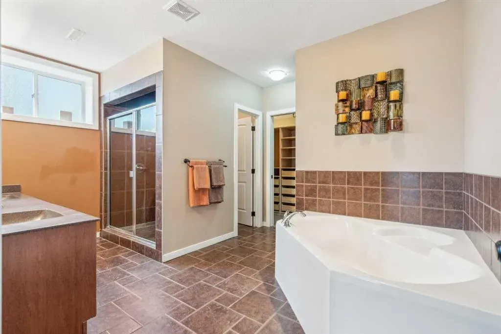 358 Crystal Green Rise