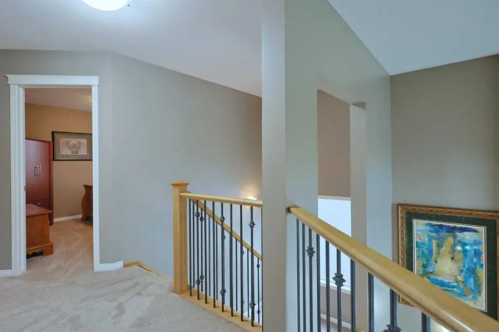 242 Royal Birkdale Crescent NW