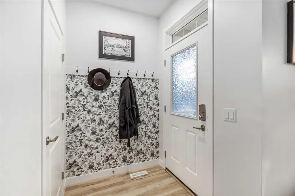 350 Masters Row SE
