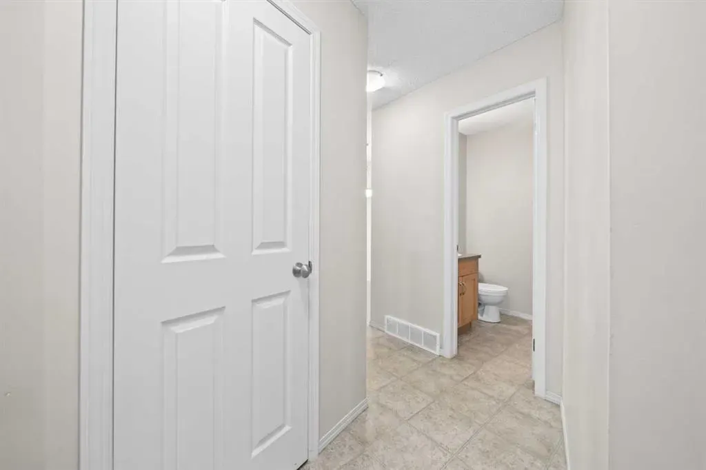 105 Drake Landing Common, #7