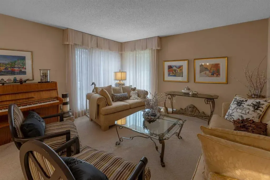 120 Deercross Road SE