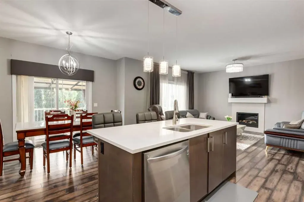 165 Bayside Loop SW