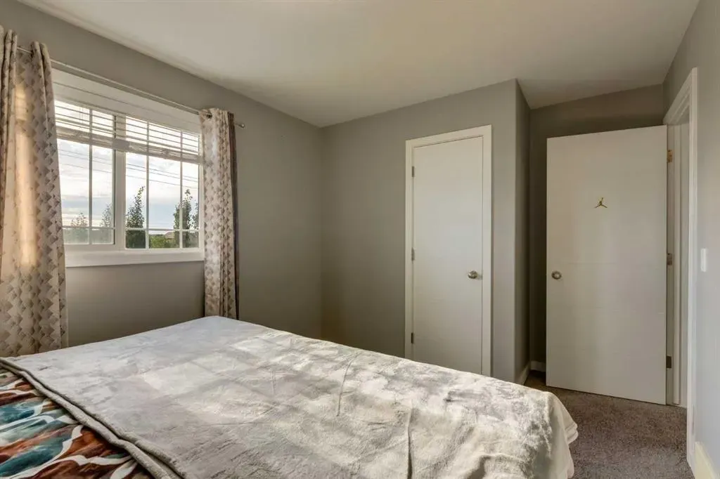 165 Bayside Loop SW