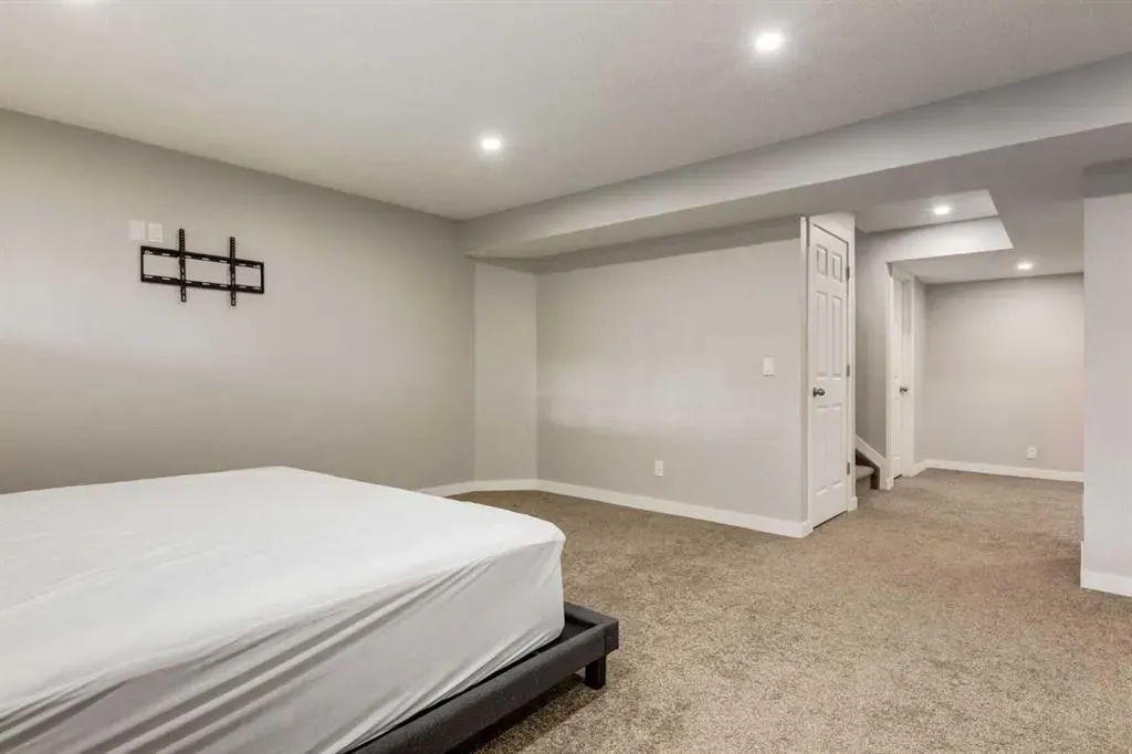 165 Bayside Loop SW
