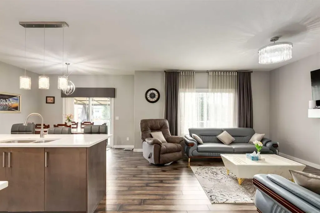 165 Bayside Loop SW