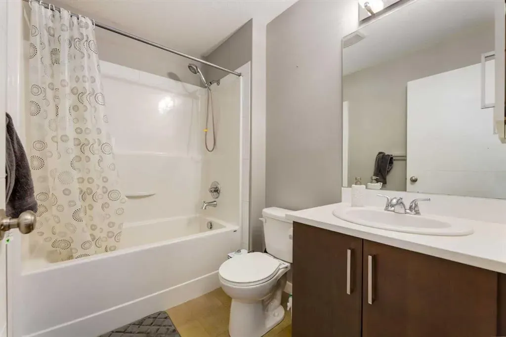 165 Bayside Loop SW