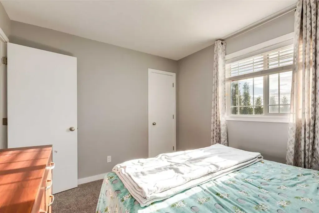 165 Bayside Loop SW