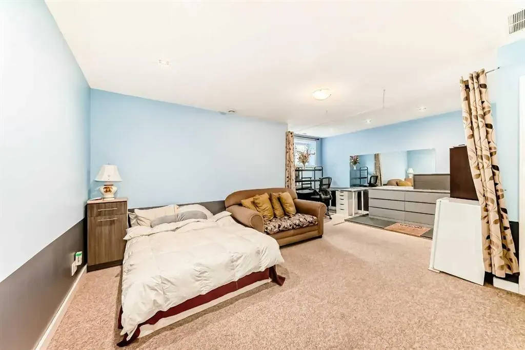 413 River Avenue, #204