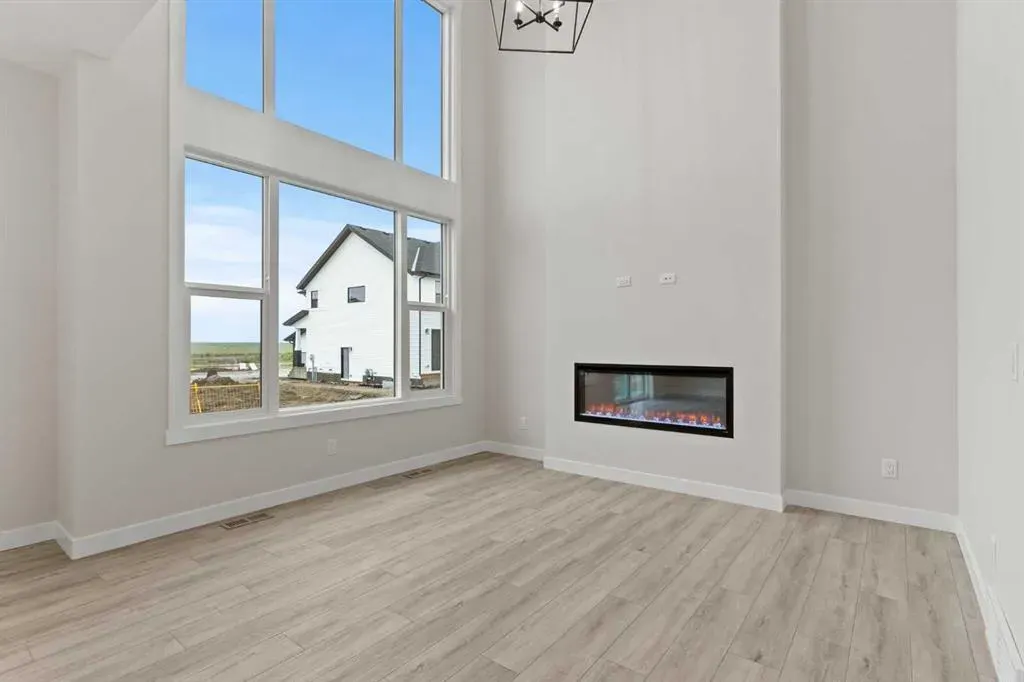 354 Kinniburgh Loop