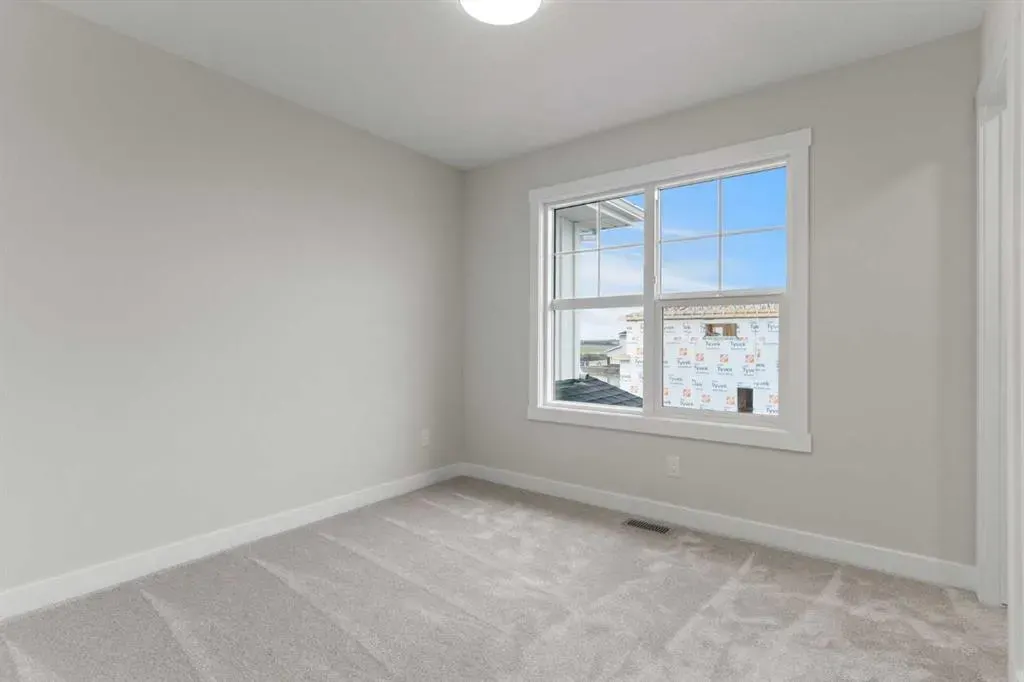 354 Kinniburgh Loop