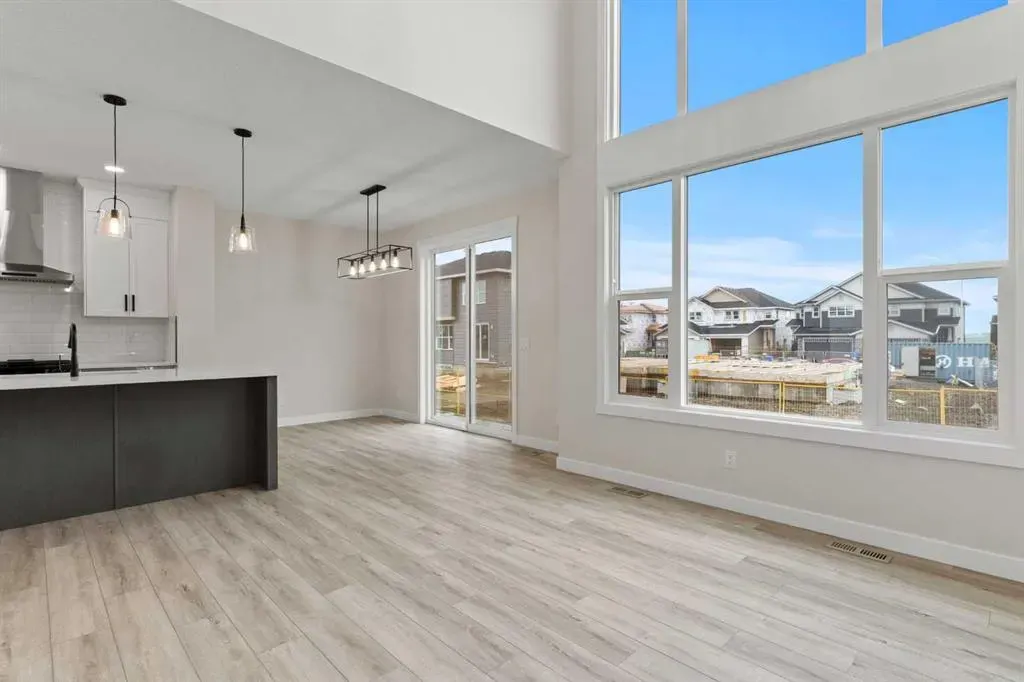354 Kinniburgh Loop