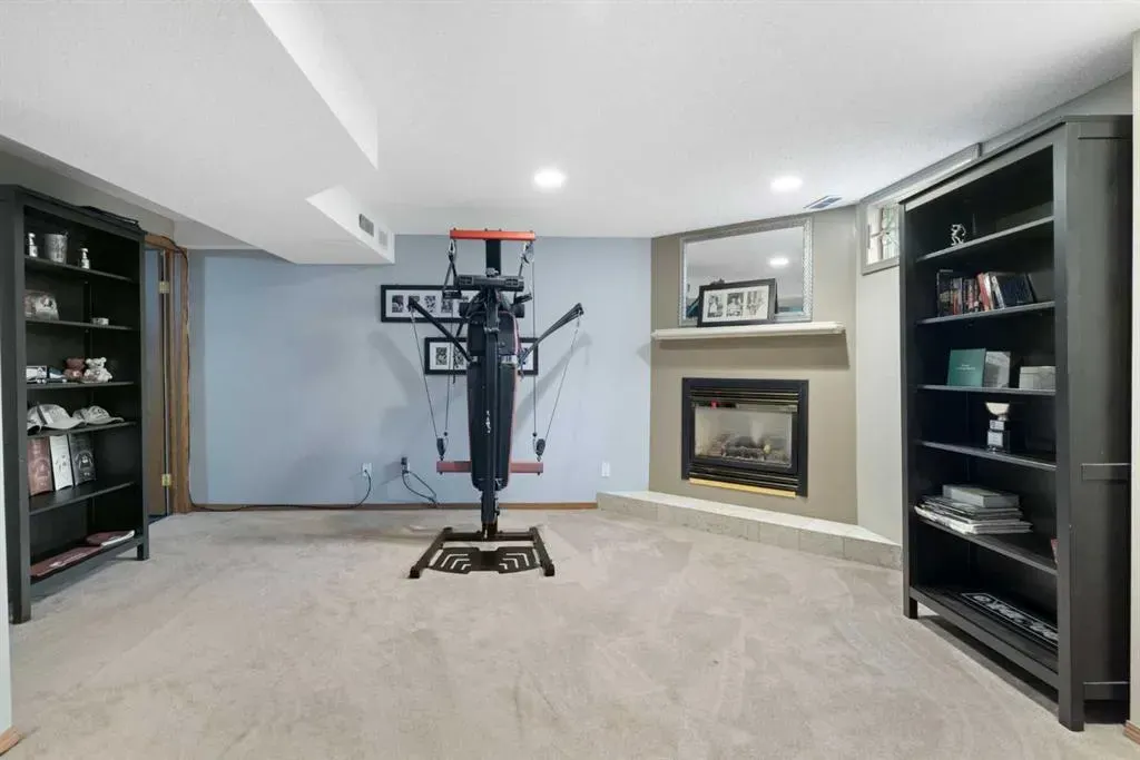 156 Woodfield Road SW