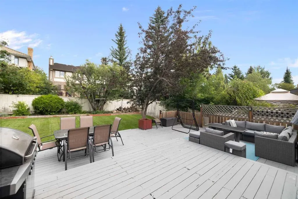 156 Woodfield Road SW