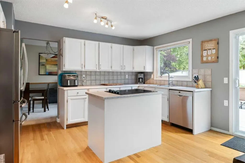 156 Woodfield Road SW