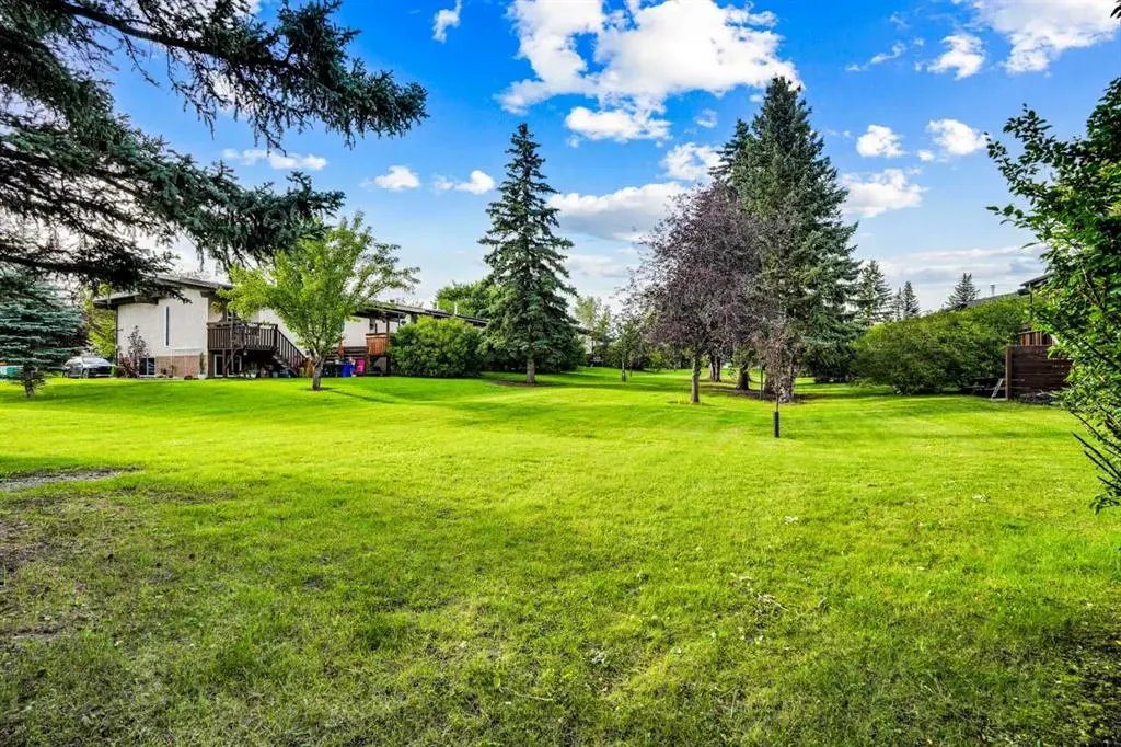 4964 Rundlewood Drive NE