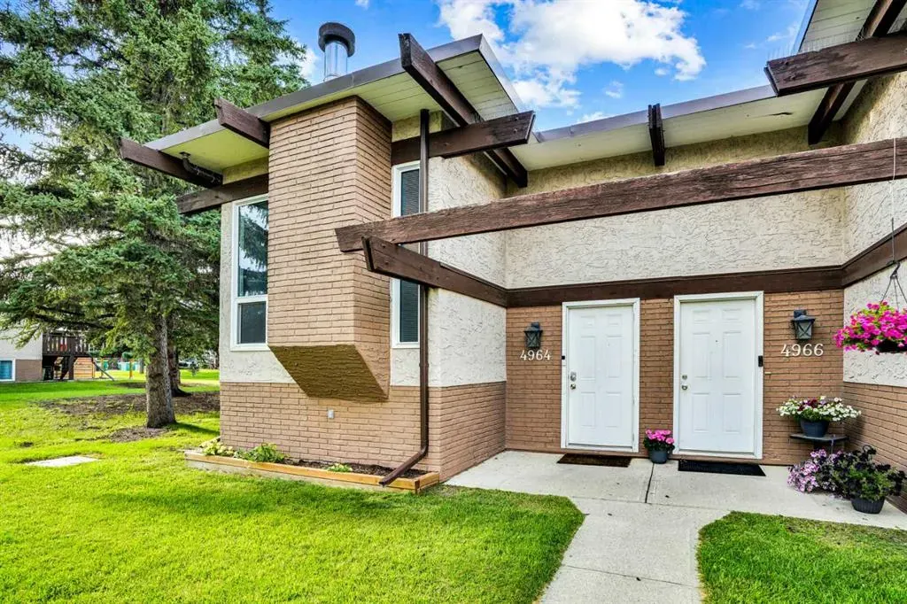 4964 Rundlewood Drive NE