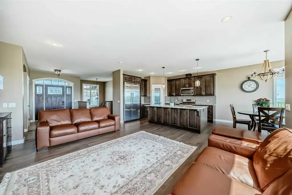 196096 144 Street W