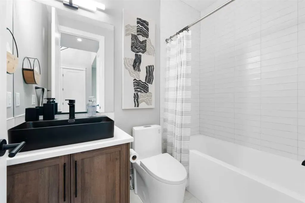 33 North Bridges Landing