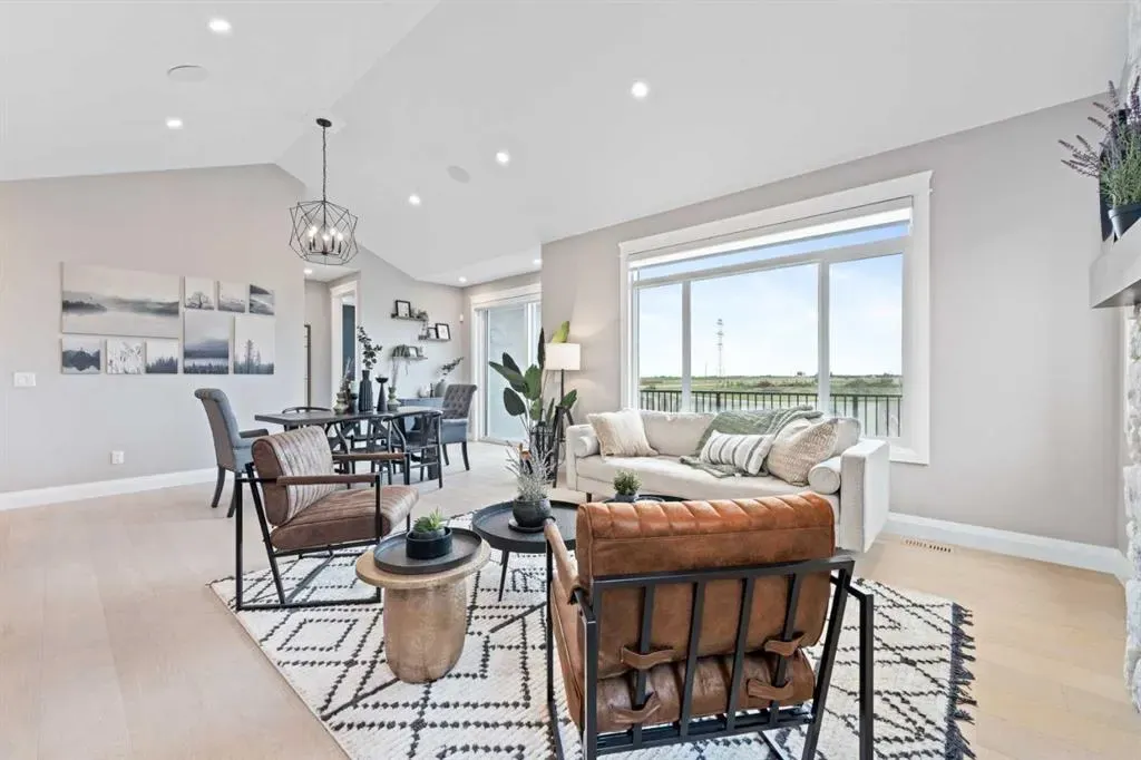 33 North Bridges Landing