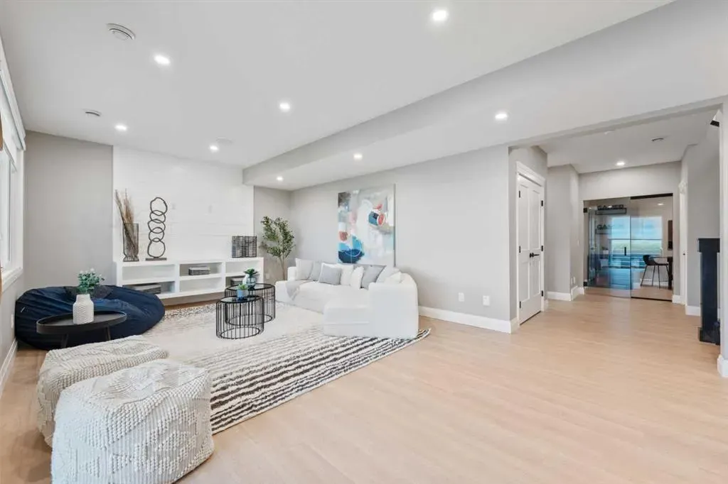 33 North Bridges Landing