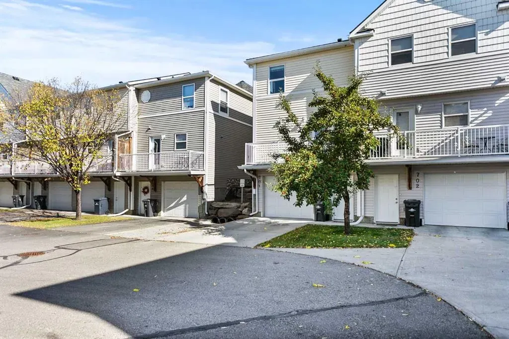 701 Prairie Sound Circle NW