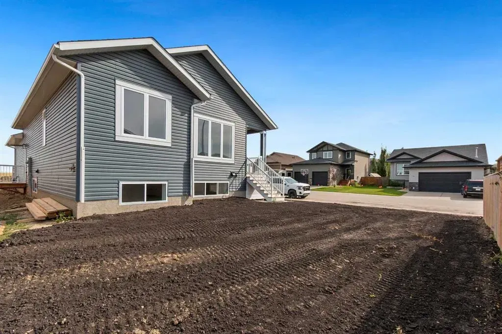 54 Vincent Crescent