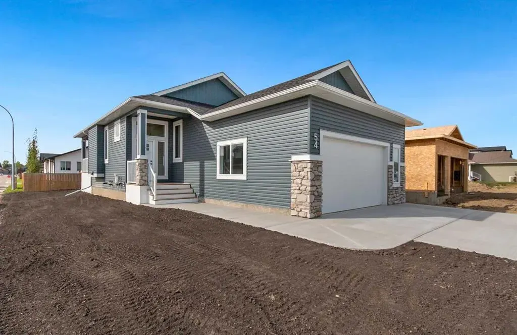 54 Vincent Crescent