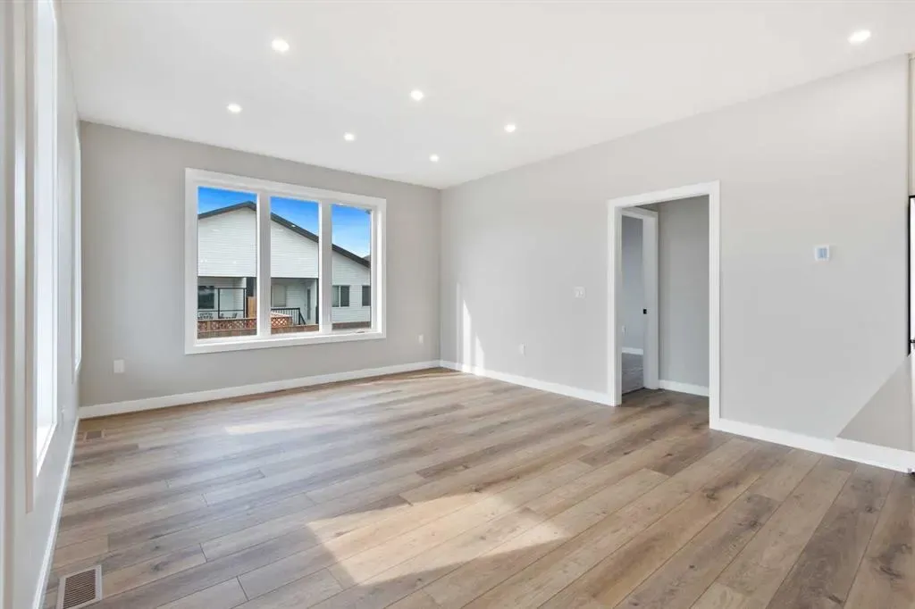 54 Vincent Crescent