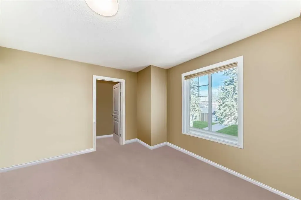 121A 5 Avenue