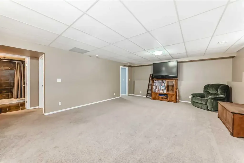 163 Vanson Close