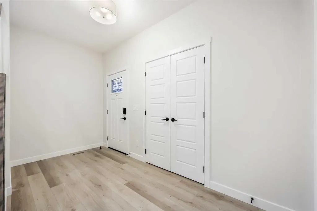 533 Baywater Manor SW