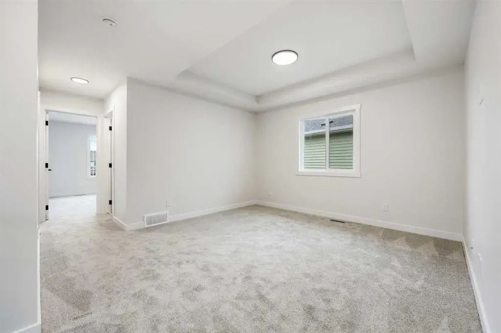 533 Baywater Manor SW