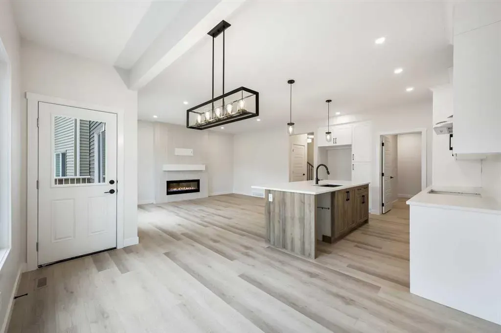 533 Baywater Manor SW